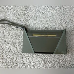 Steve Madden Green Wristlet Clutch NEW